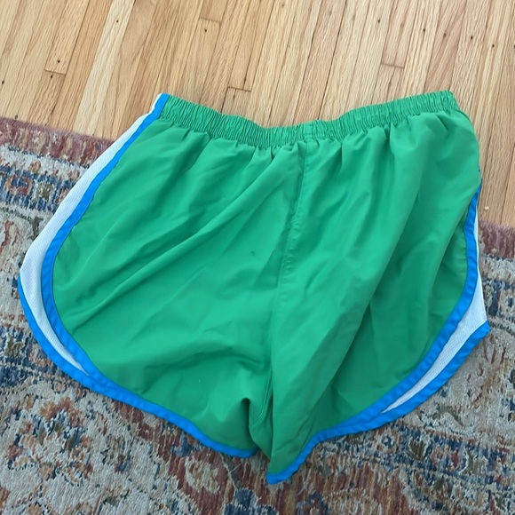NIKE shorts - Picture 2 of 5